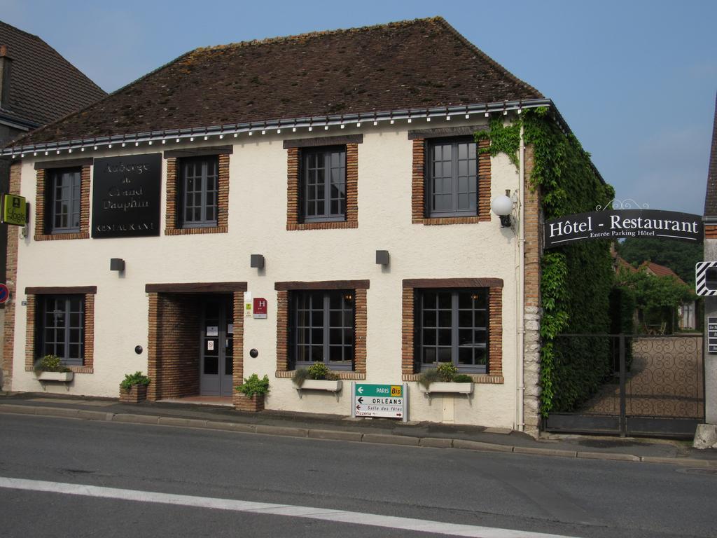 Auberge Du Grand Dauphin Dhuizon Luaran gambar